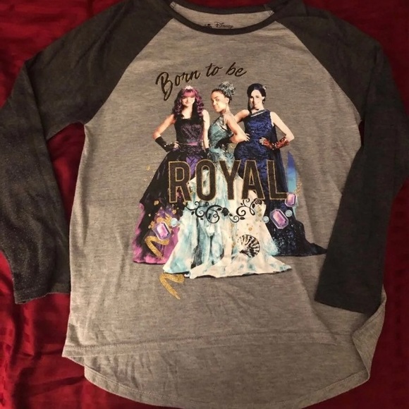 Set of 3 Disney descendants 2 shirts tops - Picture 7 of 8